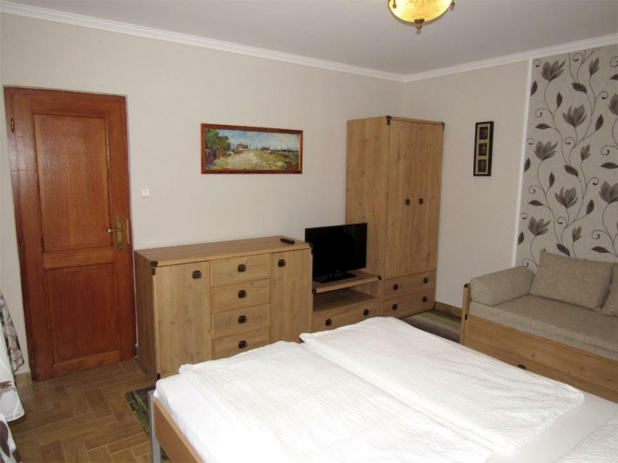 Szegfu Apartman Villa Hajdúszoboszló Exteriör bild