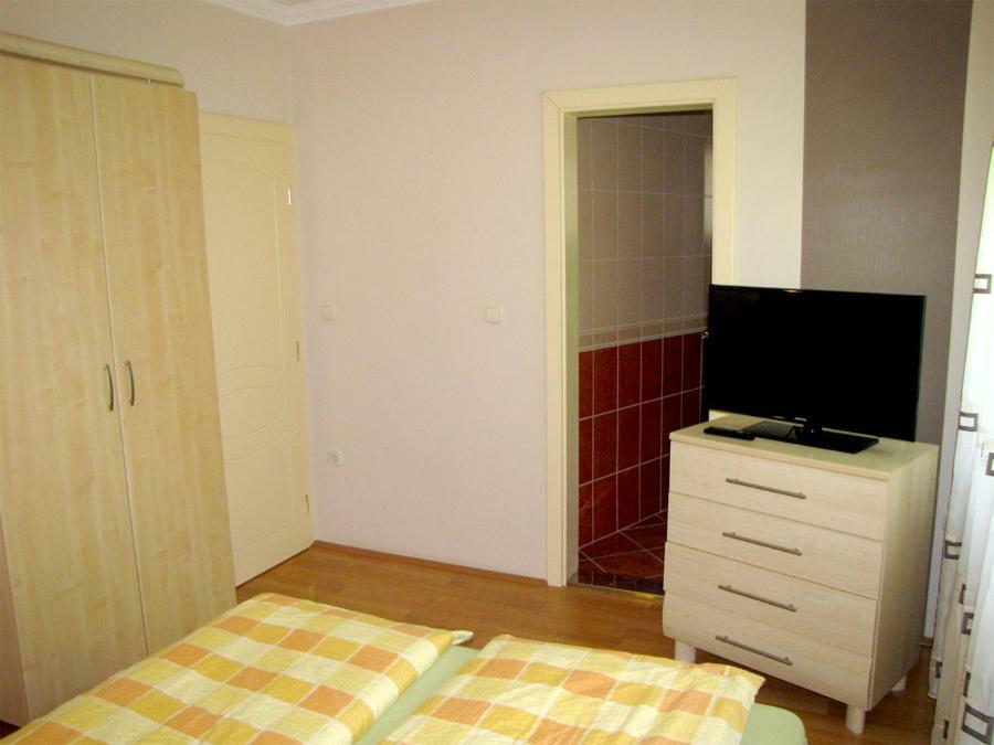 Szegfu Apartman Villa Hajdúszoboszló Exteriör bild